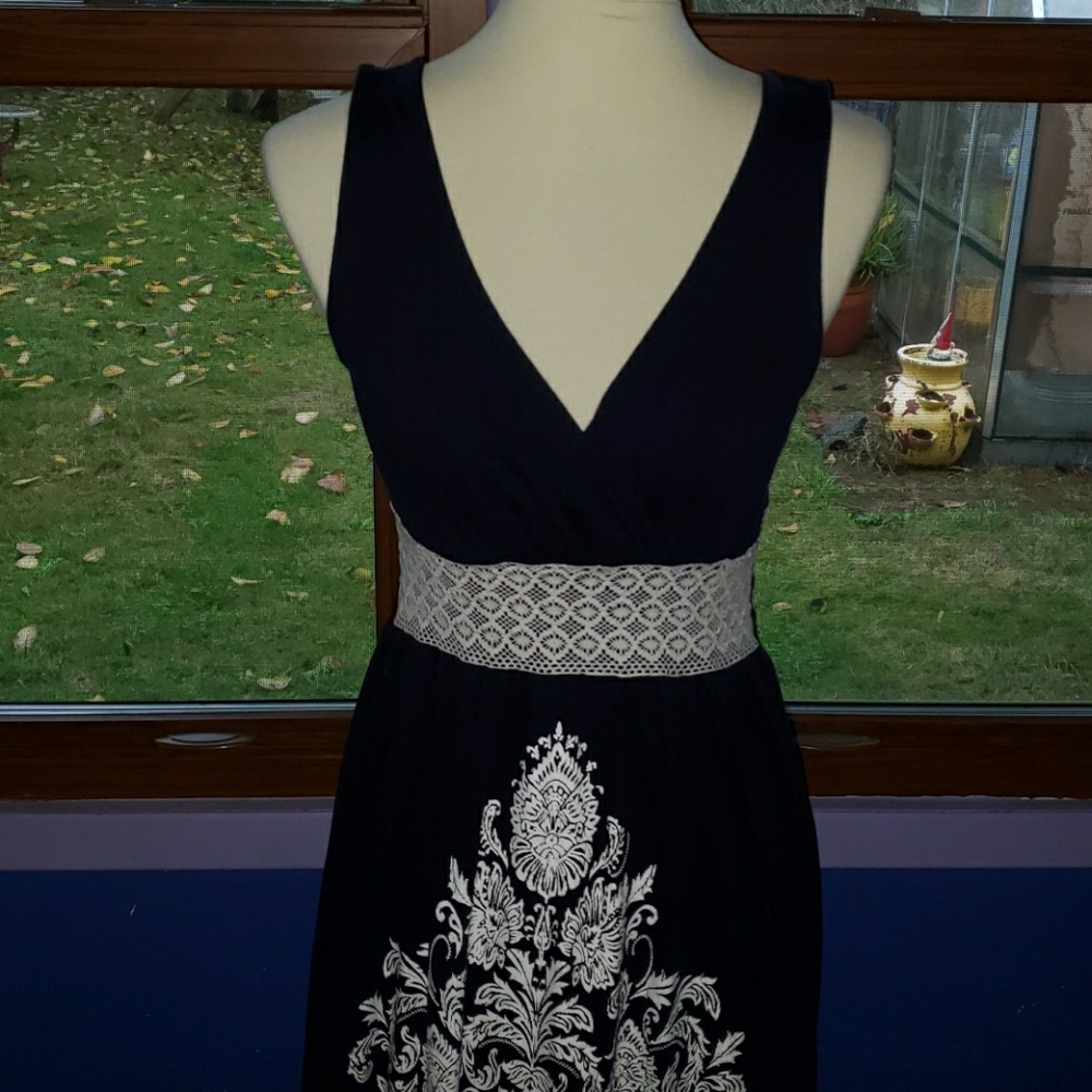Currants Maxi Dress